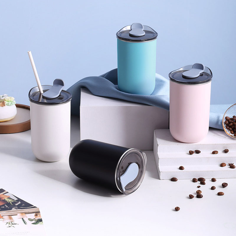 Garrafas de água isoladas com  - Coffee Tea Hot avaliação e preço